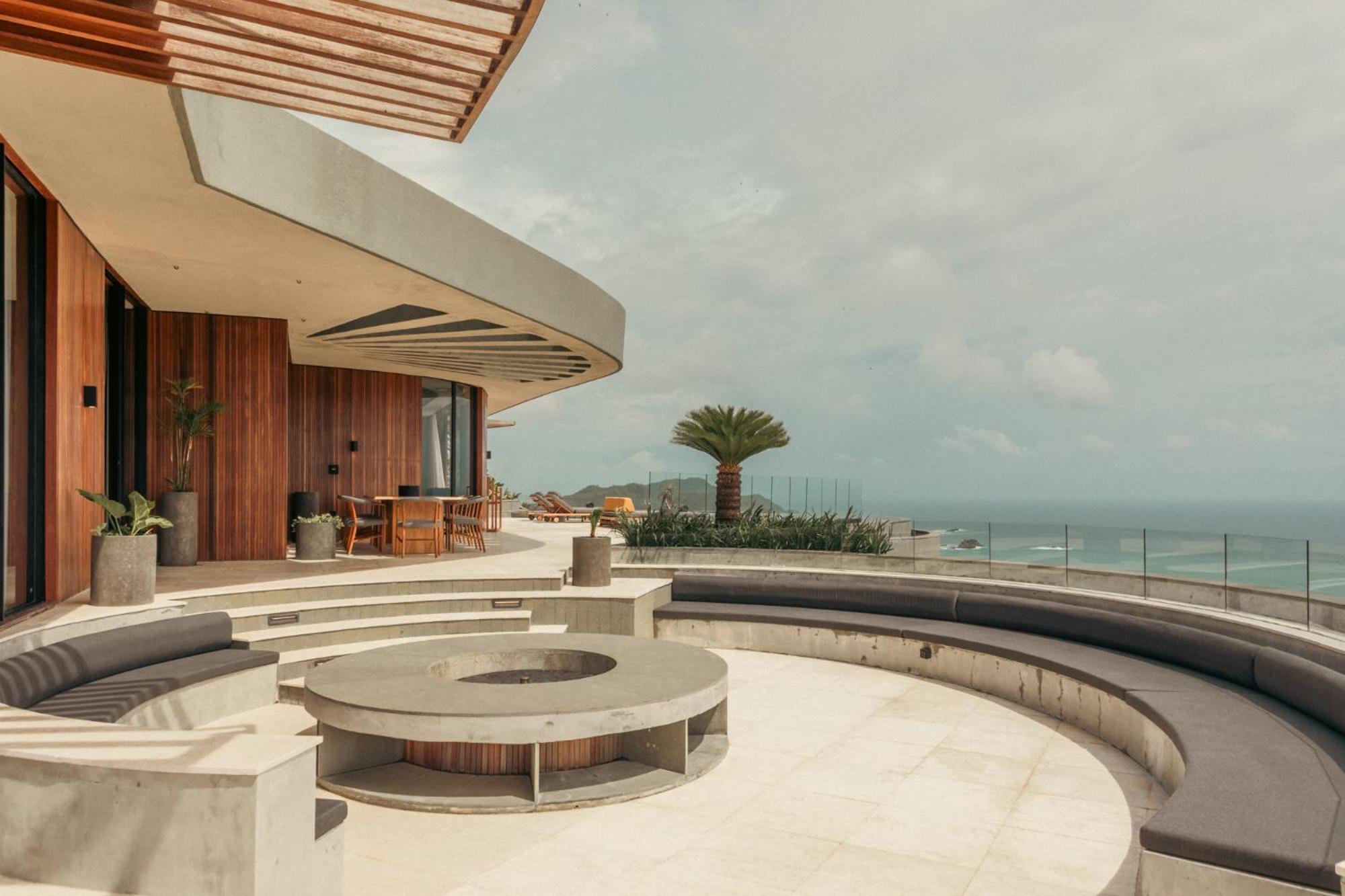 Hotel Tampah Hills Selong Belanak Exterior foto